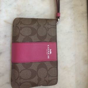 a wristlet